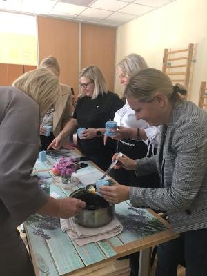 Naujienos „Edukacija „Žvakė globėja““ galerija. Nuotrauka 2 iš 5