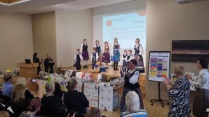 Naujienos „Tarptautinės mokslinės-praktinės konferencijos „Visuminis ikimokyklinis ugdymas įtraukties kontekste: ankstyvoji kalbos sutrikimų prevencija“ dalyviai“ galerija. Nuotrauka 1 iš 4