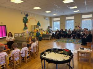 Naujienos „Metodinis renginys „Įtraukusis ugdymas: kuriame aplinkas ir erdves vaikui““ galerija. Nuotrauka 4 iš 4