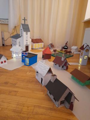 Naujienos „PARODA „MIESTAS KURIAME AŠ GYVENU, AUGU IR KURIU““ galerija. Nuotrauka 5 iš 5