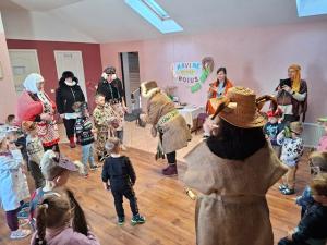 Naujienos „Užgavėnių šventė „Žiema, žiema, bėk iš kiemo““ galerija. Nuotrauka 11 iš 12